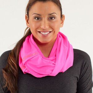Lululemon Vinyasa Scarf Wrap Women's Heather Bright Hot Pink Infinity Barbiecore